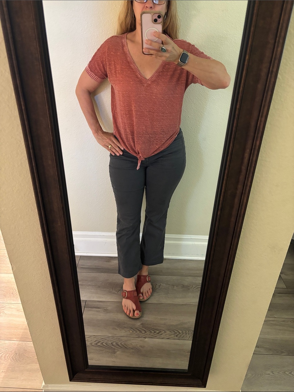 cloth & stone Rust-Red Knit V-Neck Top